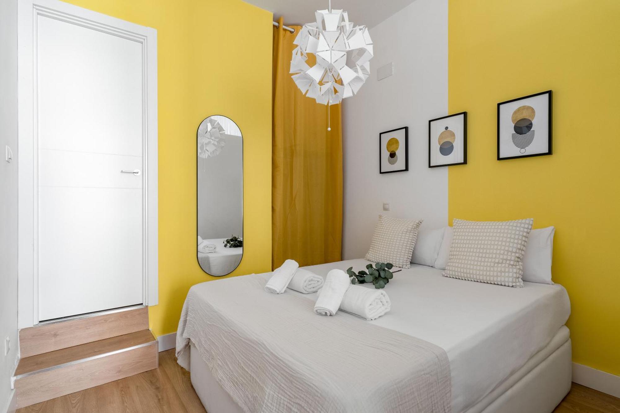 Charming Lucero Apartment Мадрид Екстериор снимка