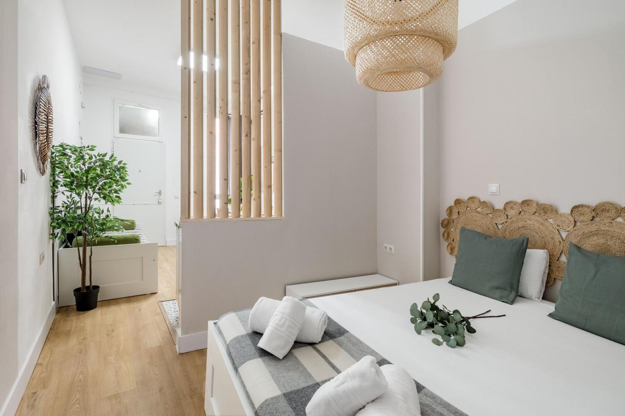 Charming Lucero Apartment Мадрид Екстериор снимка
