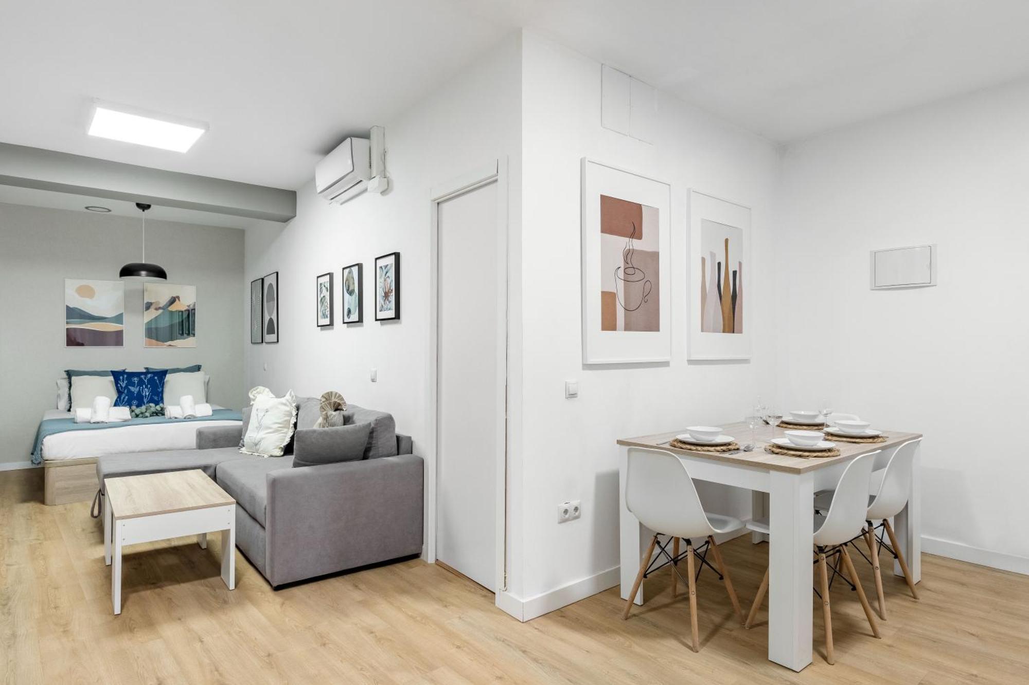 Charming Lucero Apartment Мадрид Екстериор снимка