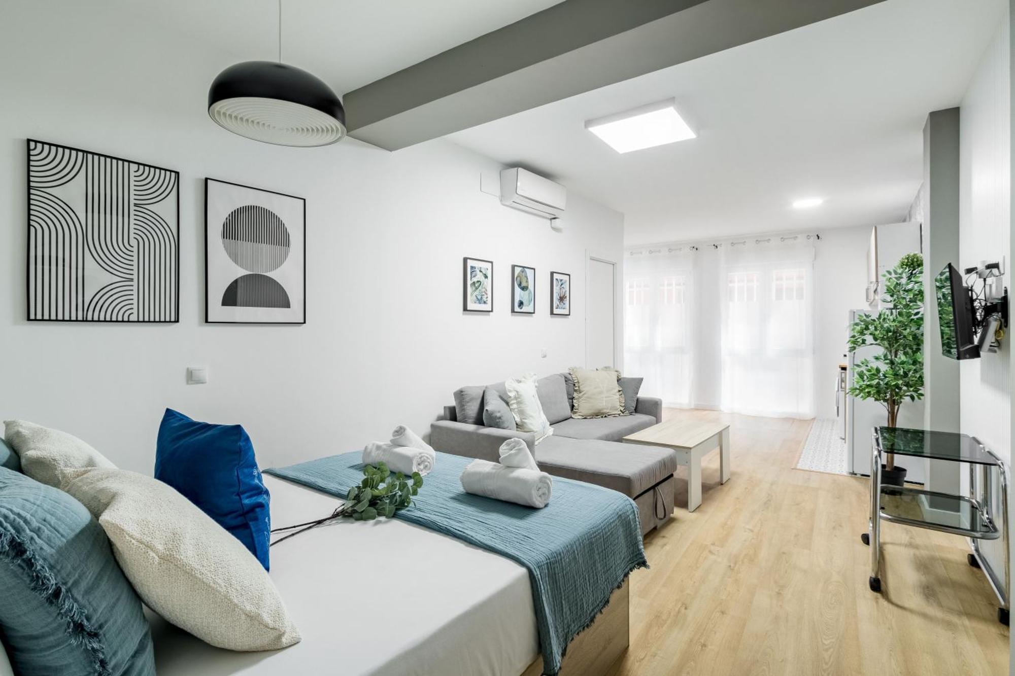 Charming Lucero Apartment Мадрид Екстериор снимка